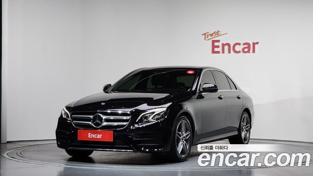 Mercedes-Benz E-Class E300 4MATIC AMG Line
