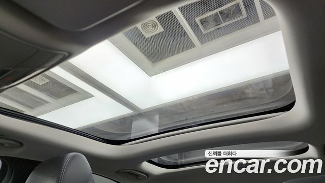 Mercedes-Benz E-Class E300 4MATIC AMG Line