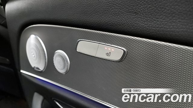 Mercedes-Benz E-Class E300 4MATIC AMG Line