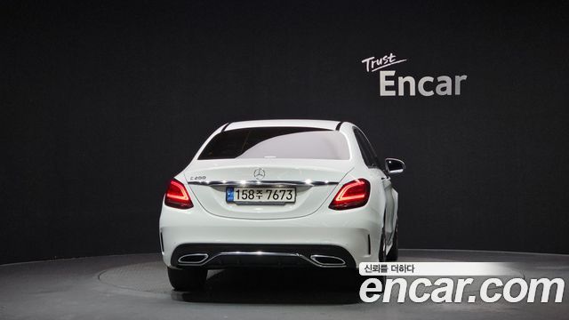 Mercedes-Benz C-Class C200 AMG Line