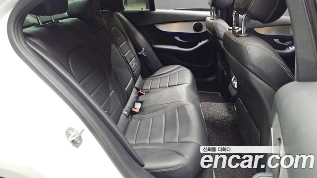 Mercedes-Benz C-Class C200 AMG Line