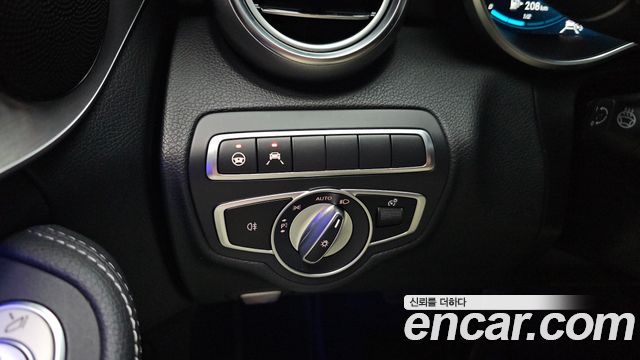 Mercedes-Benz C-Class C200 AMG Line