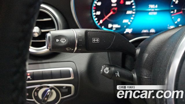 Mercedes-Benz C-Class C200 AMG Line