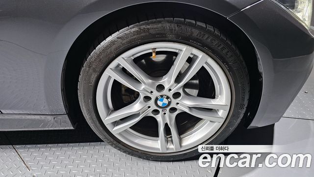 BMW 3-Series 330i M Sport