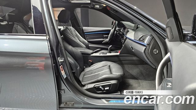 BMW 3-Series 330i M Sport