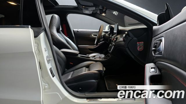 Mercedes-Benz CLA-Class CLA45 AMG 4MATIC