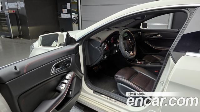 Mercedes-Benz CLA-Class CLA45 AMG 4MATIC