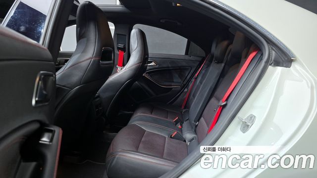 Mercedes-Benz CLA-Class CLA45 AMG 4MATIC