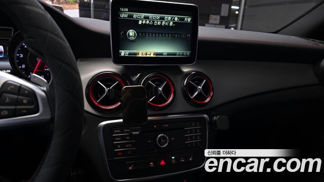 Mercedes-Benz CLA-Class CLA45 AMG 4MATIC
