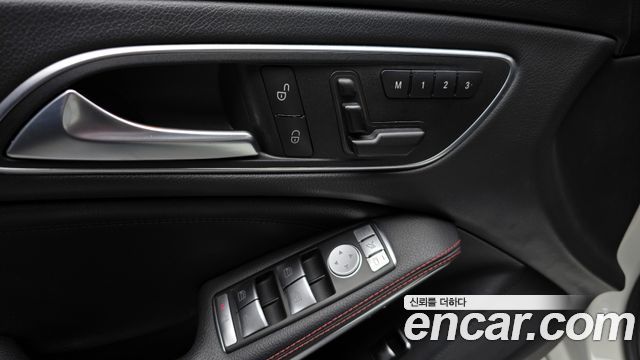 Mercedes-Benz CLA-Class CLA45 AMG 4MATIC