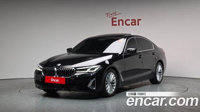 BMW 5-Series 520i Luxury