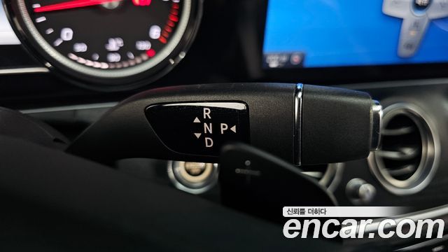 Mercedes-Benz E-Class E220d Avantgarde