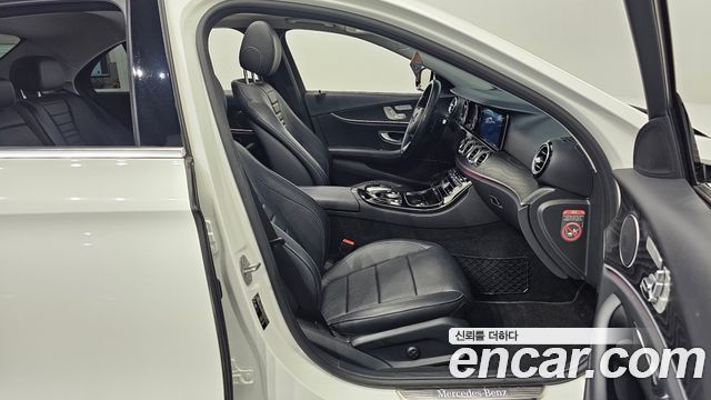Mercedes-Benz E-Class E220d Avantgarde