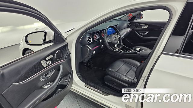 Mercedes-Benz E-Class E220d Avantgarde