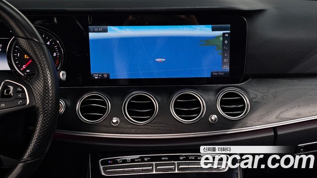 Mercedes-Benz E-Class E220d Avantgarde