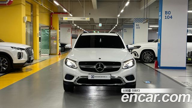 Mercedes-Benz GLC-Class GCL300 4MATIC Coupe