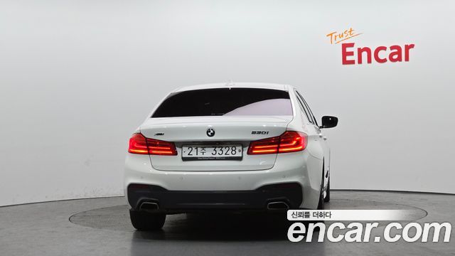 BMW 5-Series 530i xDrive M Sport Package Plus