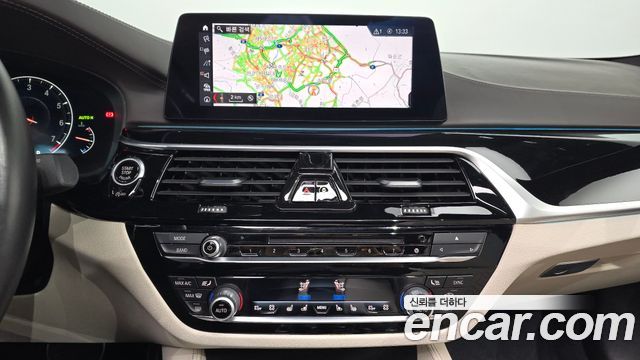 BMW 5-Series 530i xDrive M Sport Package Plus