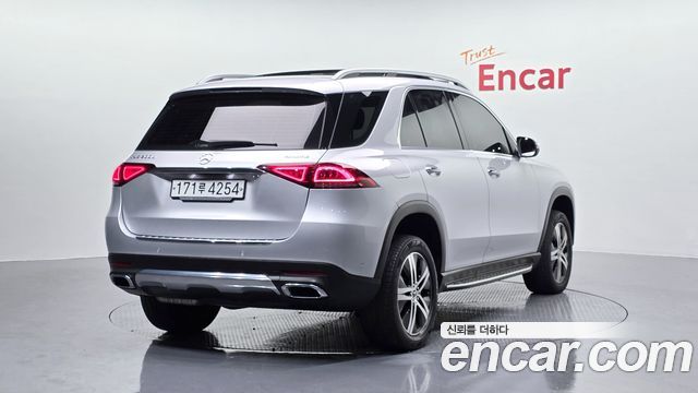 Mercedes-Benz GLE-Class GLE300d 4MATIC