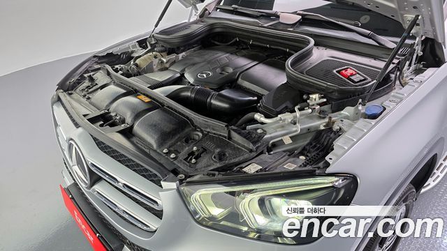 Mercedes-Benz GLE-Class GLE300d 4MATIC