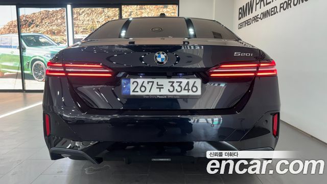 BMW 5-Series 520i M Sport