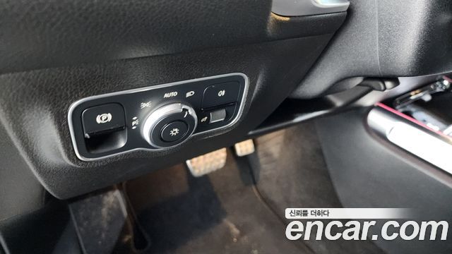 Mercedes-Benz GLB-Class GLB250 4MATIC