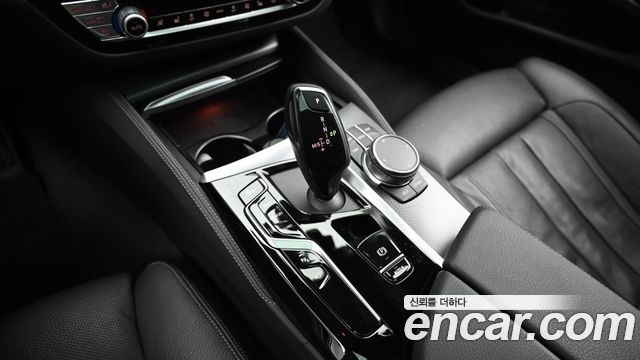 BMW 5-Series 520i M Sport