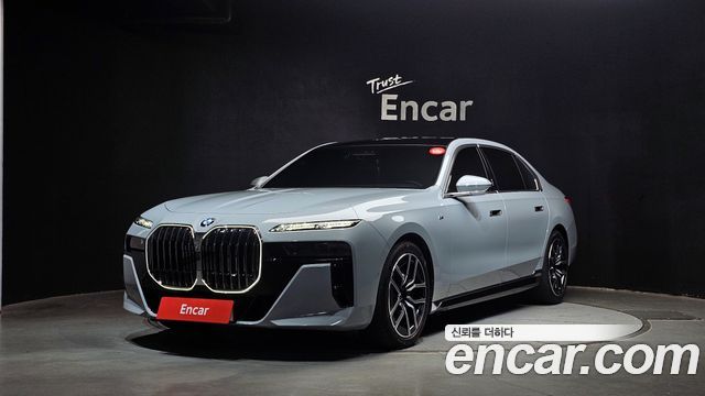 BMW 7-Series 740i sDrive M Sport