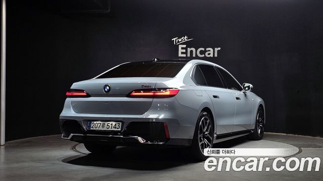 BMW 7-Series 740i sDrive M Sport