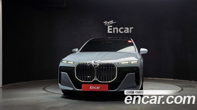 BMW 7-Series 740i sDrive M Sport