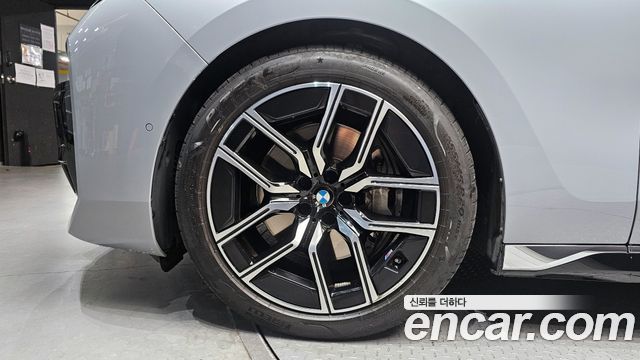 BMW 7-Series 740i sDrive M Sport