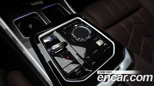 BMW 7-Series 740i sDrive M Sport