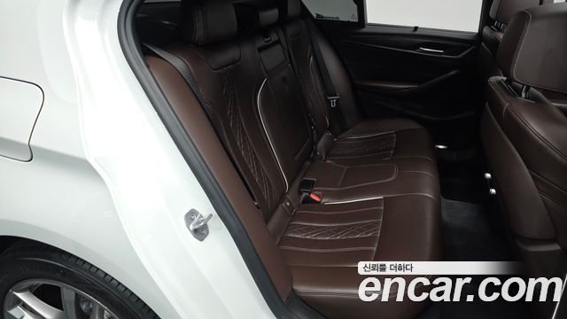 BMW 5-Series 520d M Sport Package Plus