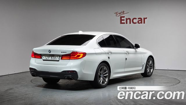 BMW 5-Series 530i M Sport Package Plus