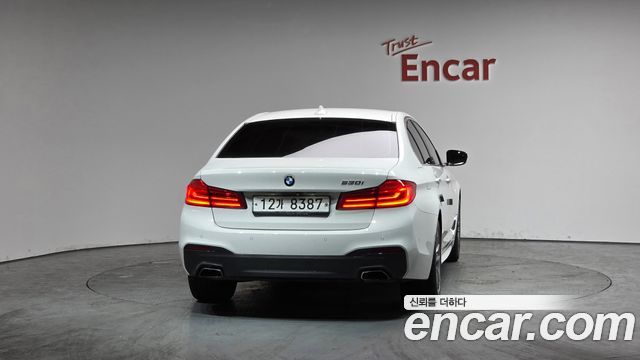BMW 5-Series 530i M Sport Package Plus