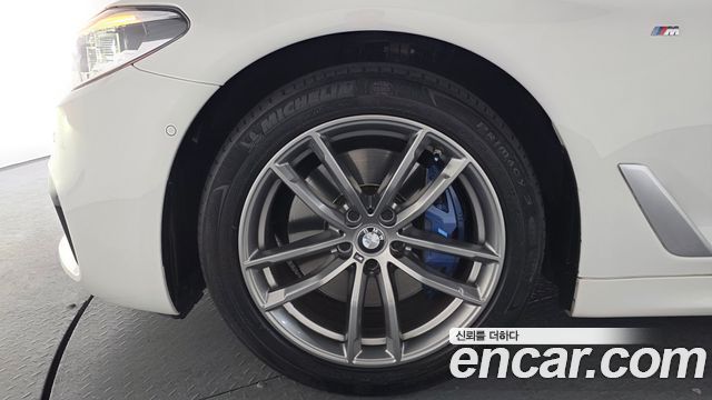BMW 5-Series 530i M Sport Package Plus