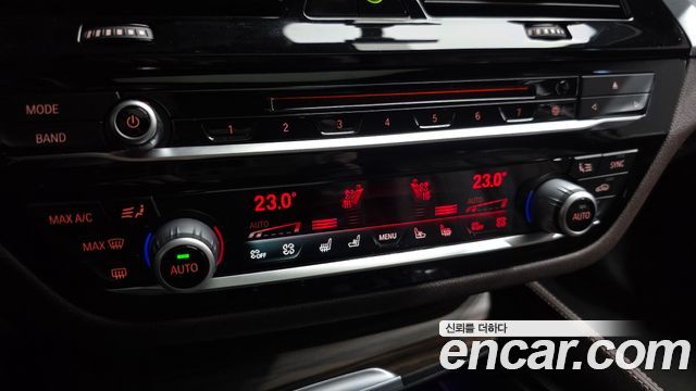 BMW 5-Series 530i M Sport Package Plus