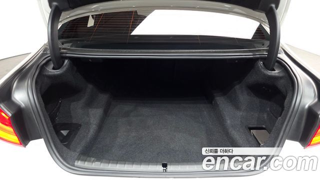 BMW 5-Series 530i M Sport Package Plus