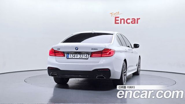 BMW 5-Series 530i M Sport Package Plus