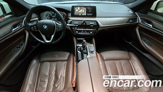 BMW 5-Series 530i M Sport Package Plus
