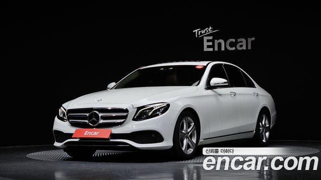 Mercedes-Benz E-Class E220d Avantgarde Intelligent Drive