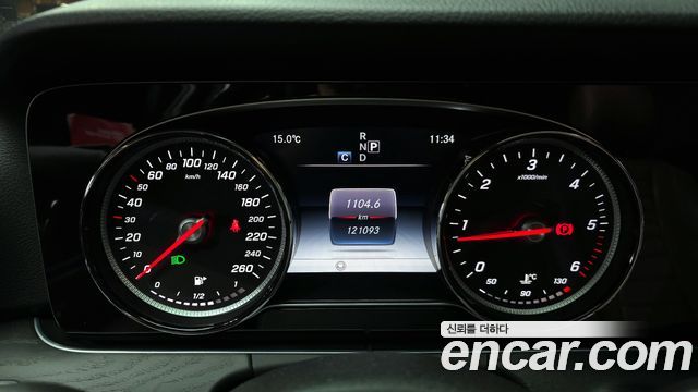 Mercedes-Benz E-Class E220d Avantgarde Intelligent Drive