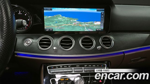 Mercedes-Benz E-Class E220d Avantgarde Intelligent Drive