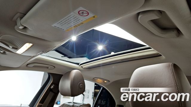 Mercedes-Benz E-Class E300 4MATIC Exclusive