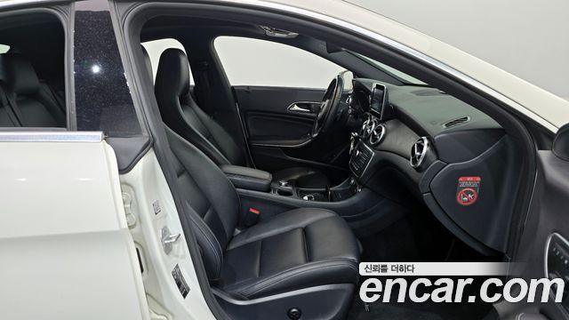 Mercedes-Benz CLA-Class CLA200 d