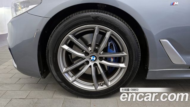 BMW 5-Series 530i M Sport Package Plus