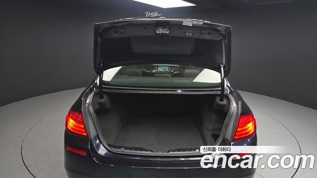 BMW 5-Series 528i xDrive Aero Dynamic Special Edition
