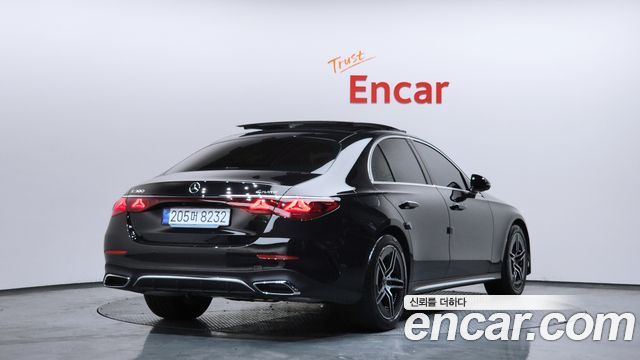 Mercedes-Benz E-Class E300 4MATIC AMG Line