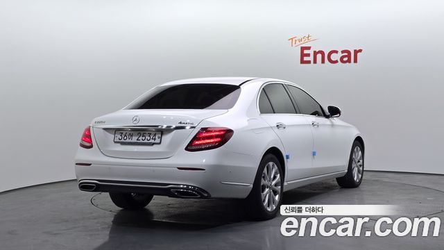 Mercedes-Benz E-Class E220d 4MATIC Exclusive