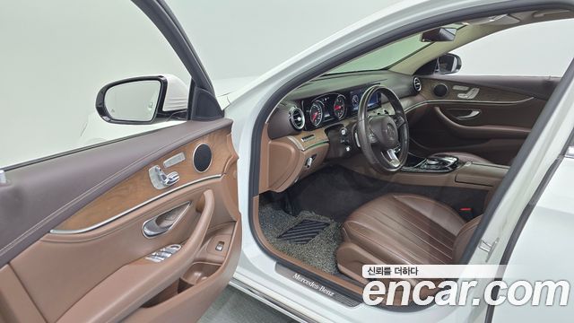 Mercedes-Benz E-Class E220d 4MATIC Exclusive